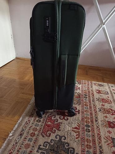 mona zelena torbica: Samsonite kofer NOV, NEKORIŠĆEN. Sastavljen od recikliranog — 2