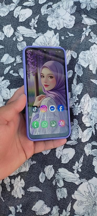 samovar cena: Samsung Galaxy A14 5G + silikonska futrola - Ekran: 6.6" Super — 6