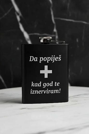 supijera metalac: Metalna pljoska za piće sa duhovitim natpisima. - Materijal — 7