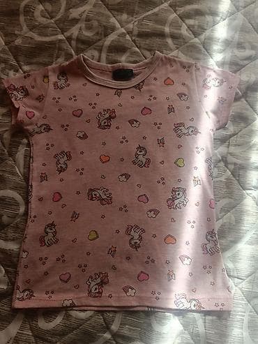 kyoto 3 patike: Paket odeće ( 3 majčice jedne farmerke ) za devojčice 6-7 godina — 9