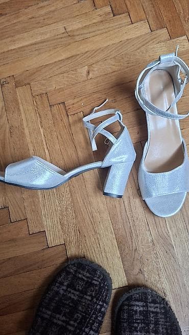 sandale za ispravljanje čukljeva: Srebrne sandale sa blok petom - Model: otvoreni prsti, široka prednja — 1