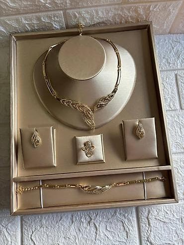 chanel zlatne mindjuse: Komplet nakita ogrlica,narukvica,mindjise,prsten. Kvalitetni elegantni — 6