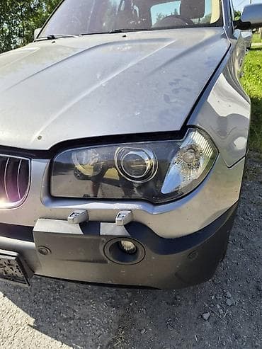 auto kole cacak polovni automobili: Prednji levi far za BMW X3 (E83, pre lci) - Tip: ksenon/projektor far — 1