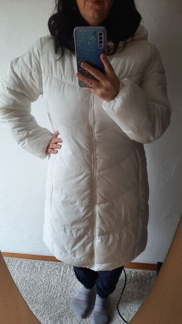 felini jakne: Nova br M prelijepa moze i ko koristi br L 
2700 din — 3