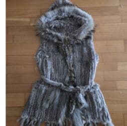 Prsluci: Prsluk M/ L krzno lisice nošen par puta kratko dužina 88cm jako — 3