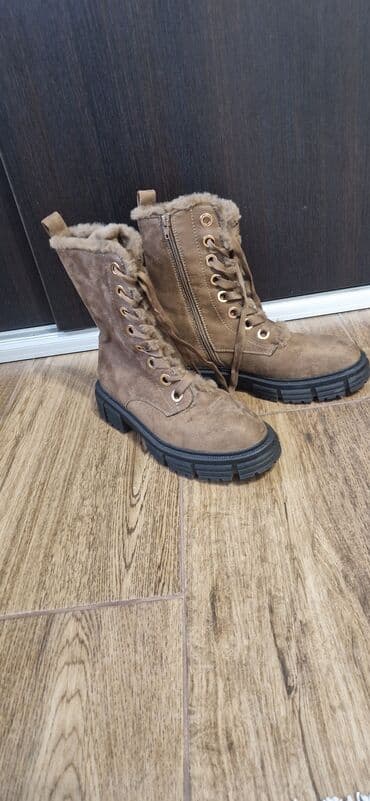 prada cizme zenske: Čizme, 40 — 2