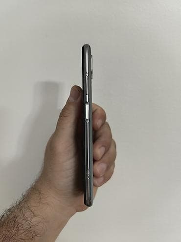 rabljeni telefon: Huawei P40 lite sivi dual sim free, sa 6/128 gb memorije. Dobro očuvan — 2