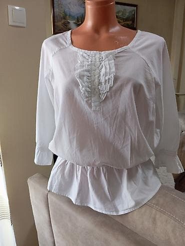 Muška obuća: Ženska bela bluza sa volanima.Gina Benoti.Velicina 40/42 - Model — 2