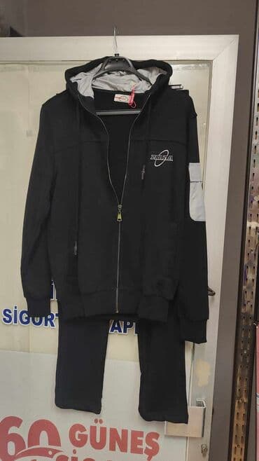 rang trenerke: S,m,l,xl
4300 din — 2