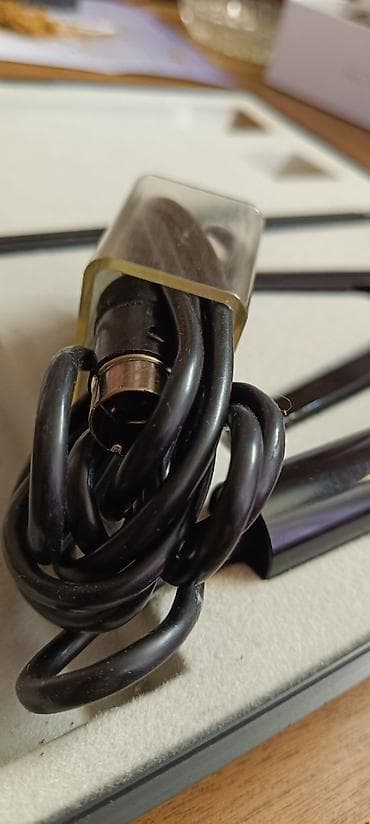 4g ruter sa sim karticom telenor: GRUNDIG GDM 313 – dinamički žični mikrofon u originalnoj kutiji. Nov — 4