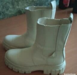 Sandals: High boots, 38 — 5