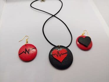 Ogrlica sa priveskom, Handmade, Materijal: Epoksi smola — 23