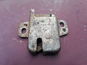 auto otpad lada niva: Brava gepek vrata Lada 21213,21214 Niva br.2. Polovno, ocuvano — 2
