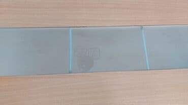 Ugaone garniture: Klub sto 105x60 cm Stabilan cvrst Ima malo ostecenje na sredini koje — 5