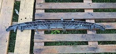 sakupljac dlaka za ves masinu dm: GORNJI NOSAČ MASKE ZA PORSCHE CAYENNE | Porsche Cayenne nosač maske — 1