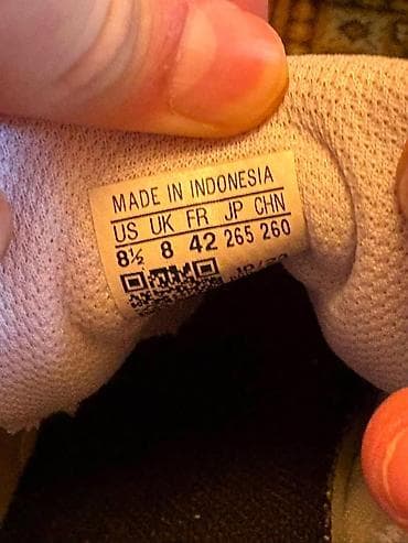 hugo boss musko odelo: Adidas sportske patike za trčanje - Model: Adidas (sa tri pruge sa — 4