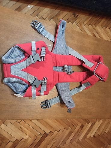 Ostale dečije stvari: Odlično očuvana kengur nosiljka za bebe — 3