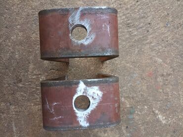 srafovi i matice: Dve metalne uške sa slike, veoma jake konstrukcije,debljine 8 mm — 3
