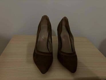 broj cipela po godinama: Salonke, 38 — 7