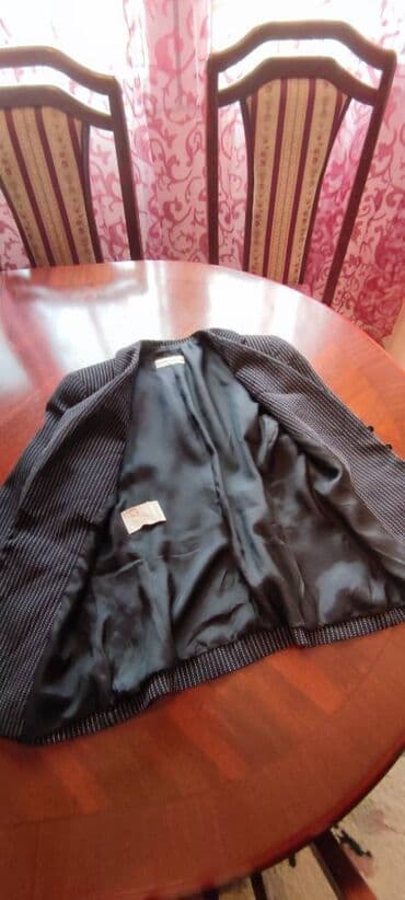 Fantastičan originalni Armani sako. Elegantan, visokog kvaliteta — 5