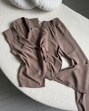 05. -Novo💫 komplet( prsluk sa naramenicama i pantalone) • S M L