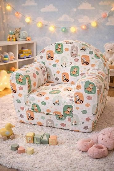 kuhinje 160 cm: Mala fotelja 🪑 Dimenzije: 55×45 cm ✨ Sedeći deo: 30×30 cm 🛏️ — 7