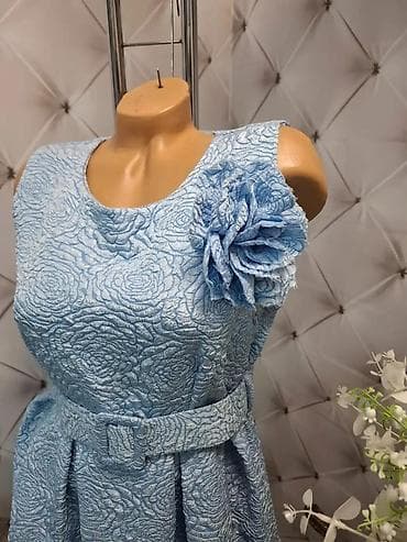 ugg bez: Elegantna damska haljina do kolena od reljefnog žakarda sa cvetnim — 4