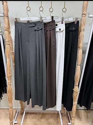 Pantalone
Cena 4000
Duzina 115 cm
Vel s m l
V35 na lalafo.rs Pantalone
Cena 4000
Duzina 115 cm
Vel s m l
V35