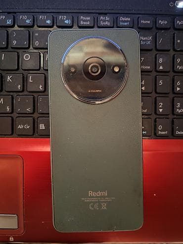 xiaomi 10t pro polovan: Redmi A3 4/64 korektan telefon radi lepo nebaguje ima sitnih tragova — 2