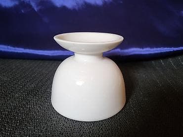 Sveće i svećnjaci: Svecnjak nov 1945 do 1962g KPM porcelan Berlin. Nov porcelanski — 7