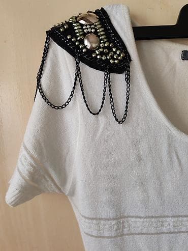 balextra haljine: Bela pletena haljina kratkih rukava – brend Azim. - Materijal: mekana — 2