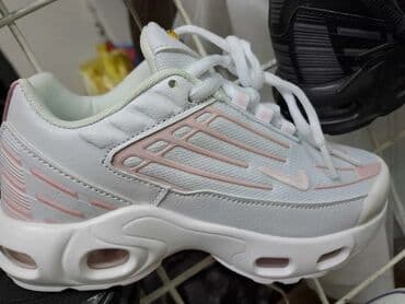 vapormax plus crne: Patike, Nike, veličina - 36 — 1