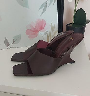 primark vranje: ZARA ženske klompe/sandalete na potpeticu - Model: otvorene mule — 2