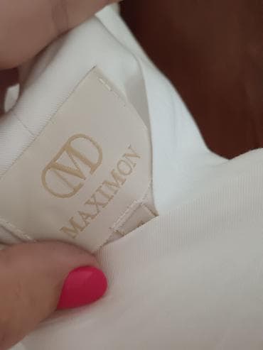 pertle za patike nike: Bela letnja haljina MAXIMON - Brend: MAXIMON (etiketa prikazana na — 3