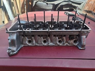 Glava motor Lada 2121,21213 Niva br.1. Polovna, ocuvana. Skinuta sa