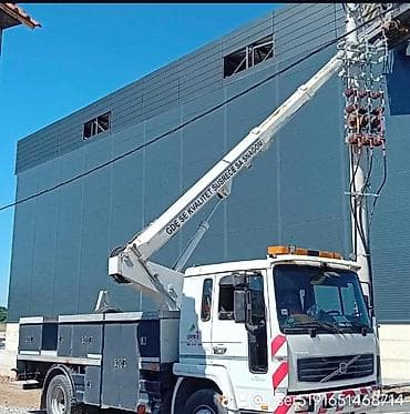 Reklamiranje, štampanje: Kamion sa kranom   Duzina krana 25m   Tovarni prostor 6.30 m x 2.5m    — 2