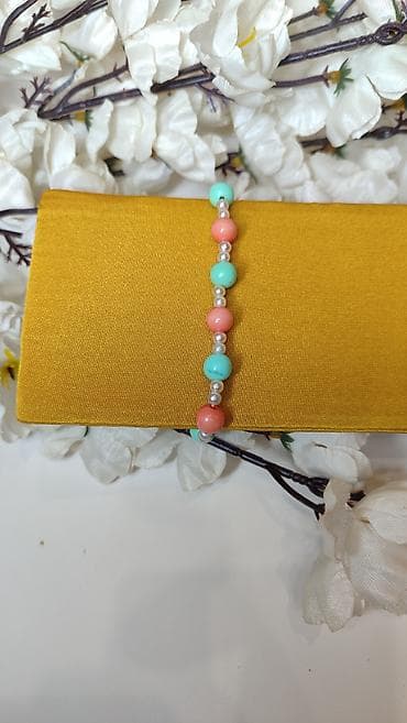 dodaci za naocare: Narukvica od perlica u pastelnim tonovima - Dizajn: niz okruglih — 2