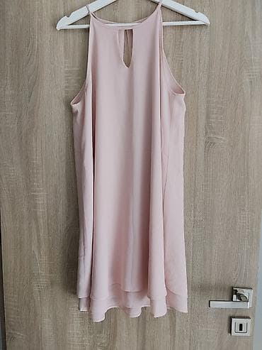 Elegantna haljina bez rukava u puder‑roze boji. - Kroj: A‑linija