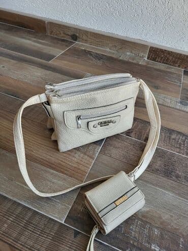 torbe heklane: Cena torbi 2600
cena novcanika 2200
cena kaisa 2200
Porez — 11