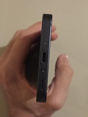 eksterne baterije cene: Samsung Galaxy A35 5G (crna boja) - Ekran: Super AMOLED, punch‑hole — 4