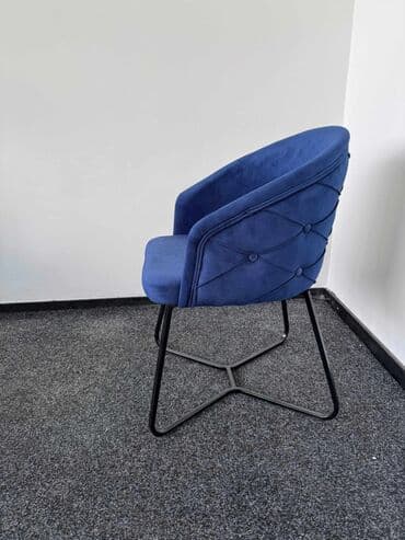 retro drvene stolice: 06. stolica 
147e komad — 2