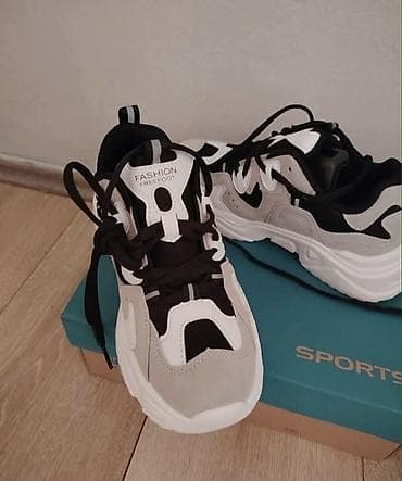 dzombaste patike: Dostupni br 36-41 
Cena 2800 dinara
💋 — 2