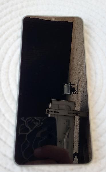 telefon na tipke: Samsung Galaxy A06 4/128 GB Samsung Galaxy A06 sa **4 GB RAM — 2
