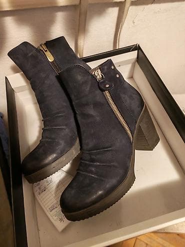 protiv klizanja obuce: Ženske kožne gležnjače – tamnoplave - Materijal: prirodna koža — 3