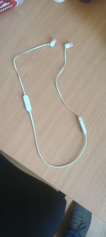 Bluetooth bežične in-ear slušalice sa trakom iza vrata - Tip: bežične