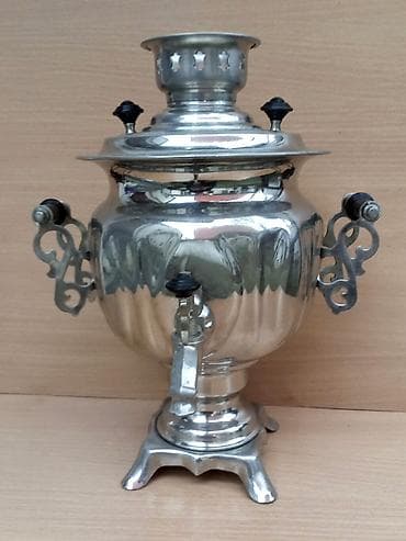 letece vile: Ruski samovar 2 Luksuzan Star, izuzetno očuvan, stoji u vitrini — 3