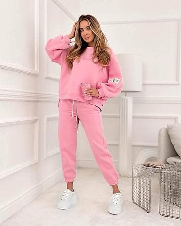 Venčanice i aksesoari: Ženski komplet trenerke – duks + donji deo Opis: - Model: opušten — 3