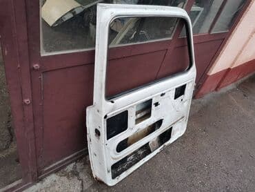 polovne letnje gume 215 55 r16: Dodatni opis Vrata leva Lada 21213,21214 Niva u beloj boji. Polovna — 7