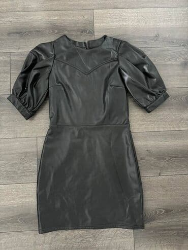 new yorker крагујевац – слике: H&M, S (EU 36), Jednobojni, bоја - Crna — 3