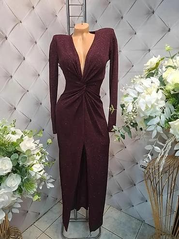 bitsiani odela: Elegantna večernja haljina sa šljokičastim efektom - Kroj: uska — 2